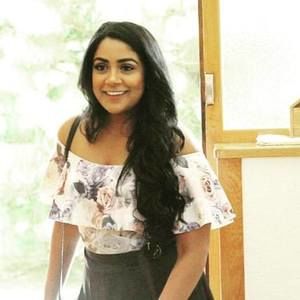 Meet your Posher, Jananni